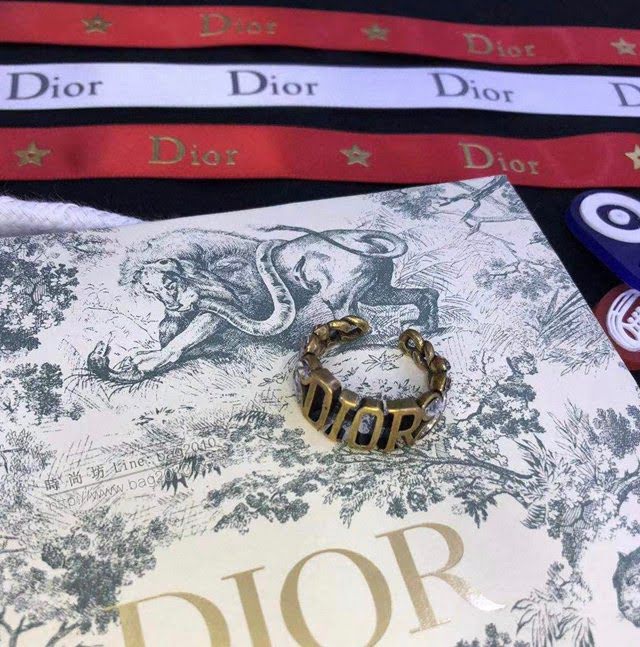 Dior飾品 迪奧經典熱銷款dior字母開口戒指  zgd1453